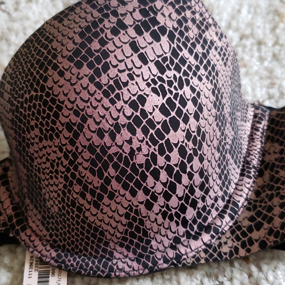 Victoria's Secret Sexy Illusions bra - Picture 2 of 11